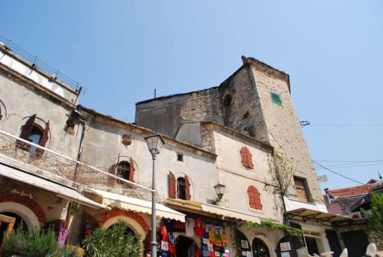 mostar-centro-palazzi