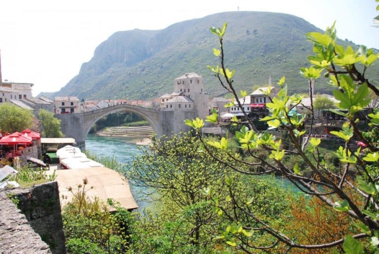 ponte-mostar-vista-fiume-herzegovina