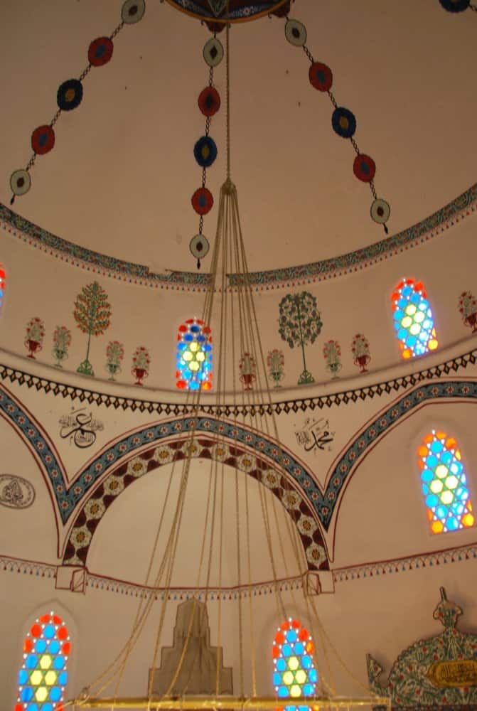 mostar-herzegovina-capitale-interno-moschea