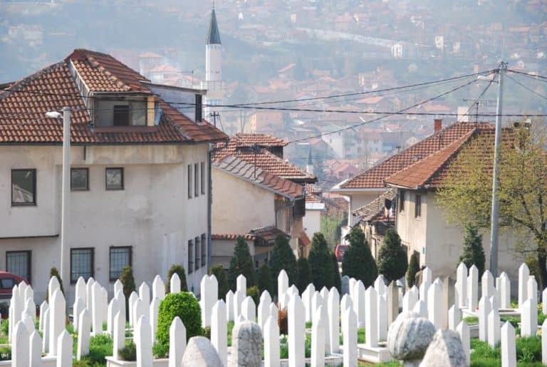 Sarajevo – Un paese con molte nuove tombe