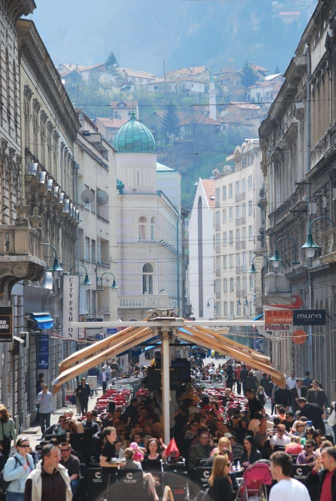 Sarajevo – crowd, April 2009 (Sarajevo)