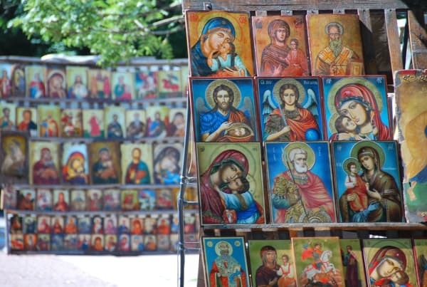 Bulgaria, Sofia – lots of icons, 2011 (Sofía)