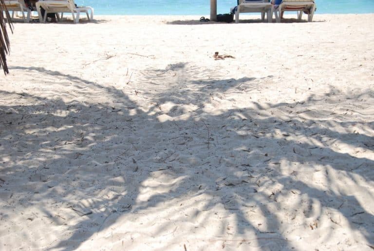 Cuba, Playa Ancon – shadow, spring 2010