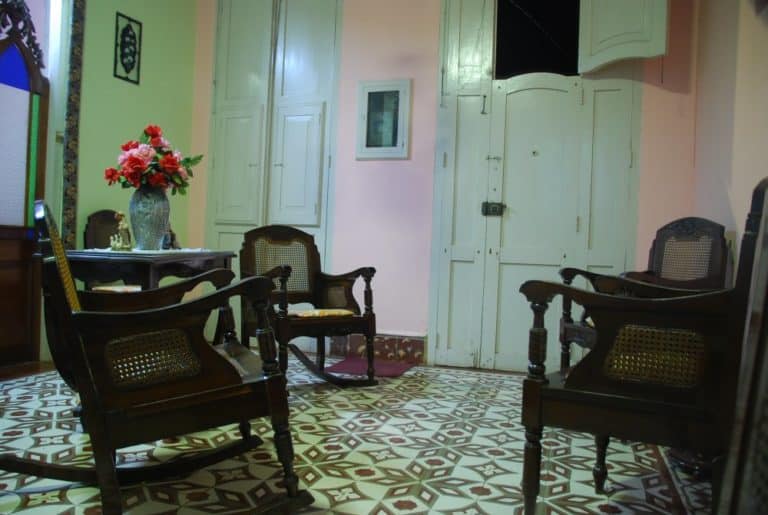 Cuba, Trinidad – room with chairs, spring 2010