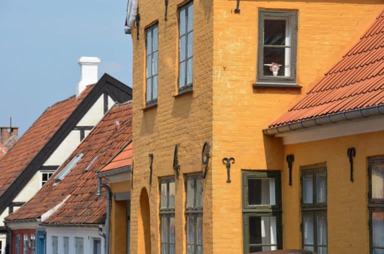Denmark, Aeroskobing – yellow house, Aug. 2012 (Aero)