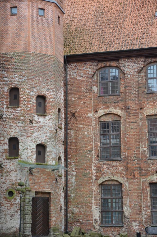 Danimarca, Kolding – palazzo in mattoni, agosto 2012 (Kolding)