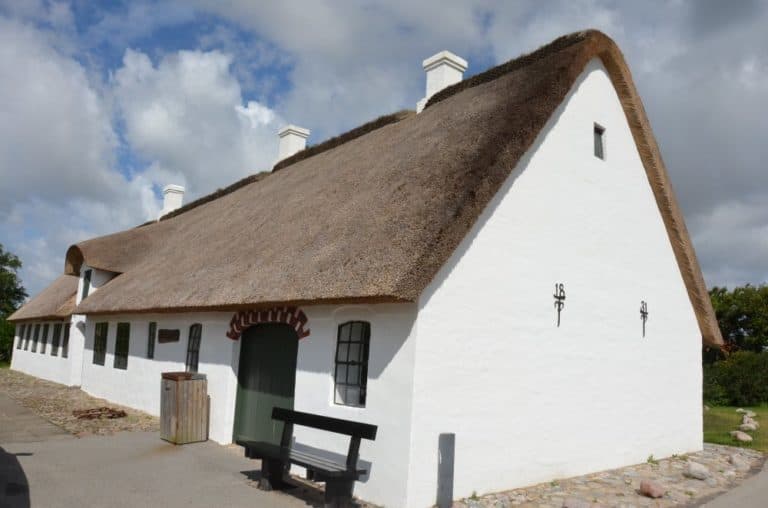 Denmark, Mando – thatched roof, July 2012