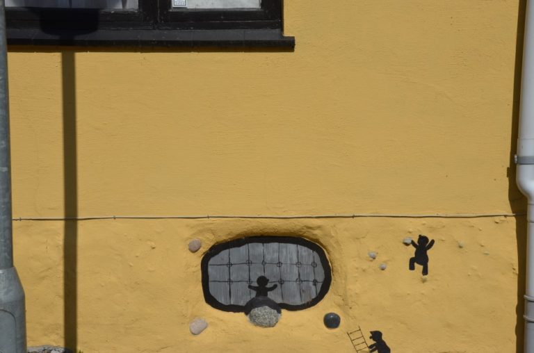 Denmark, Marstal – graffiti Aug.2012 (Aero)