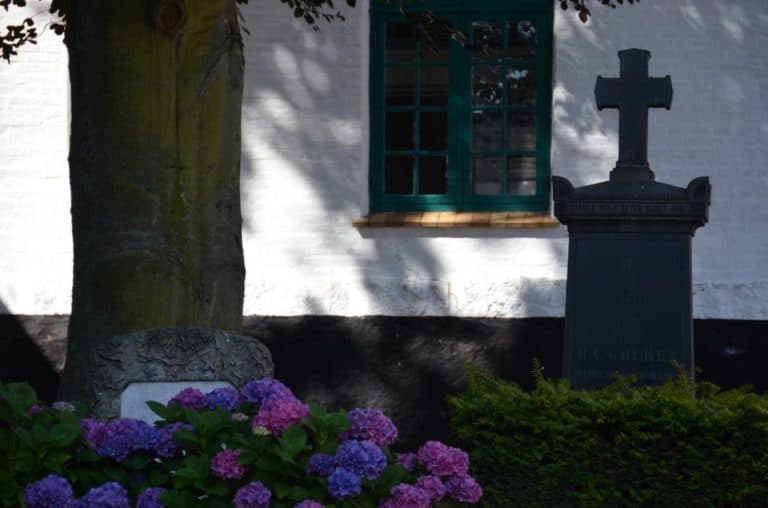 Denmark, Marstal – shadow Aug.2012 (Aero)