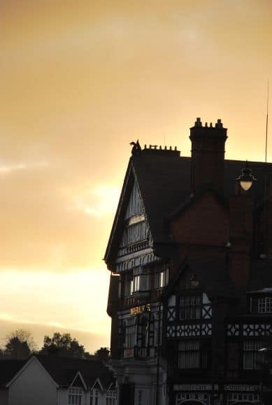 Inghilterra, Henley-on-Thames – cielo giallo, 2011