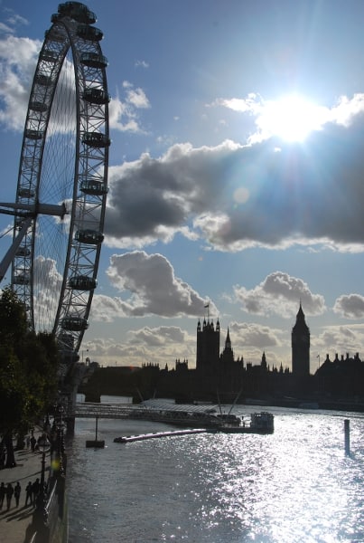 イギリス、ロンドン－光 2011年 (ロンドン)