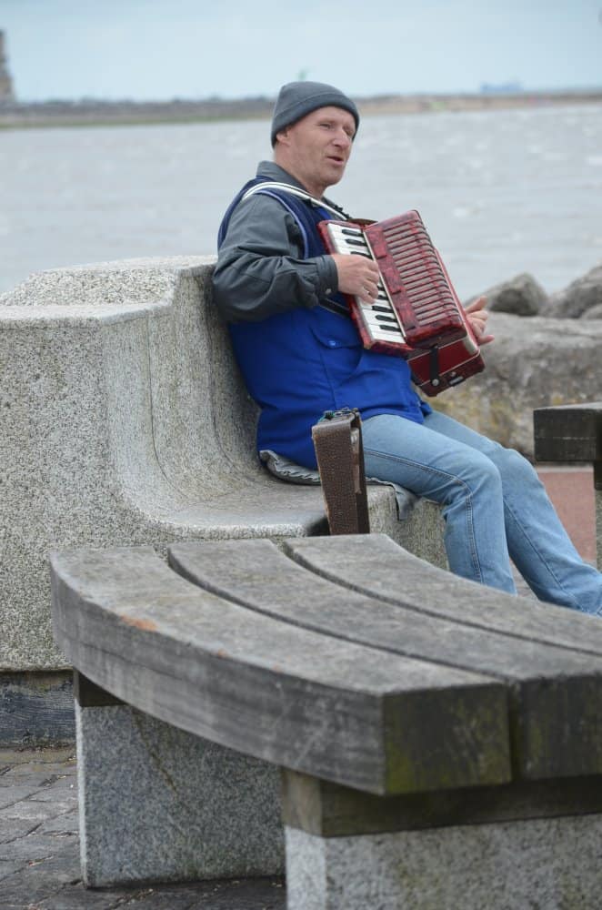 Inghilterra, Morecambe – musicista, giugno 2012