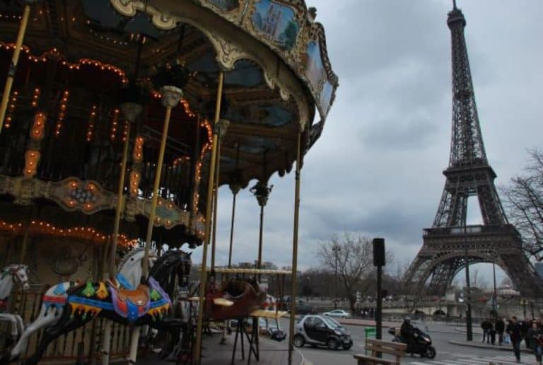 France, Paris – carousel, 2012 (París)