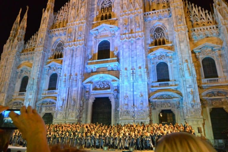 gospel – taking photo, Sept.2015 (Milan)