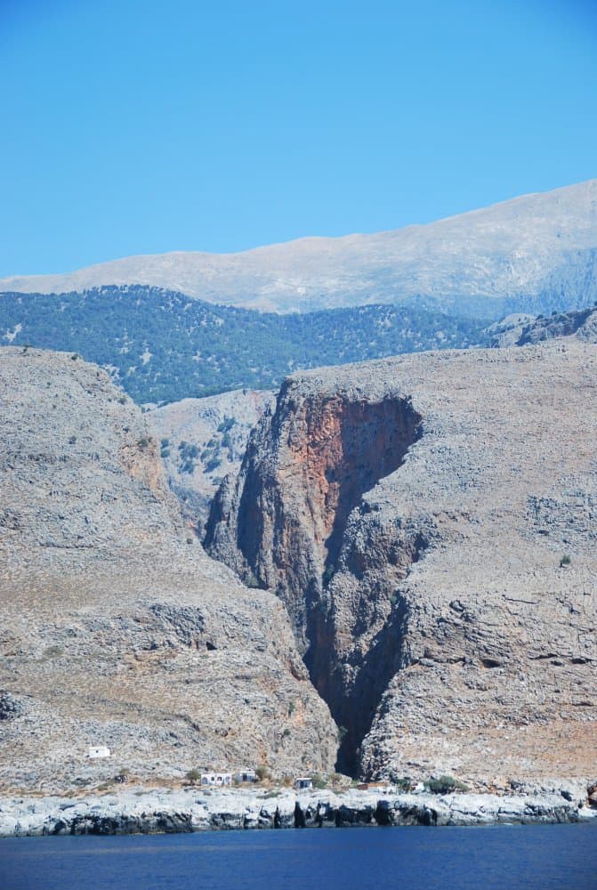 Grecia, Creta – terra spaccata, agosto 2009 (Creta)