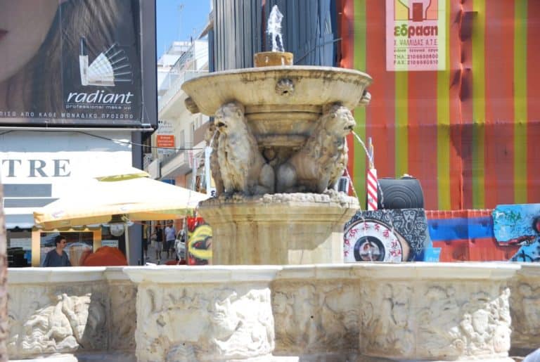 Grecia, Irakleio – fontana, agosto 2009 (Creta)
