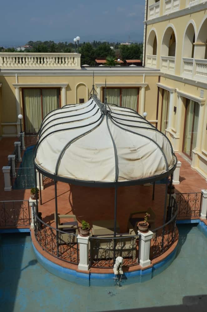Vietnam, Da Nang, hotel – room 1, Jan.2015 (Calabria)