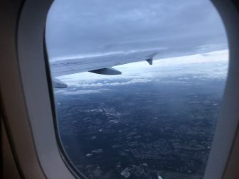 イングランド　上空　飛行機　窓から