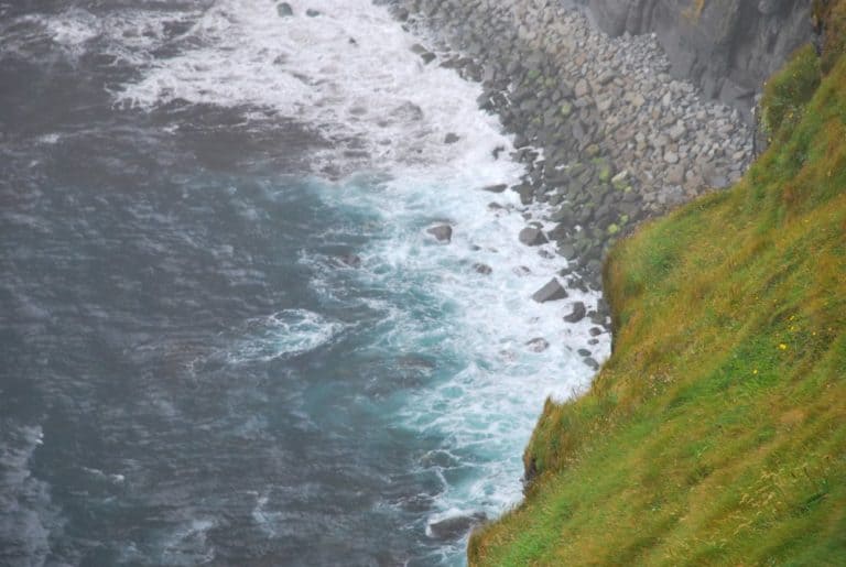 Irlanda, Scogliere di Moher – mare, luglio 2011