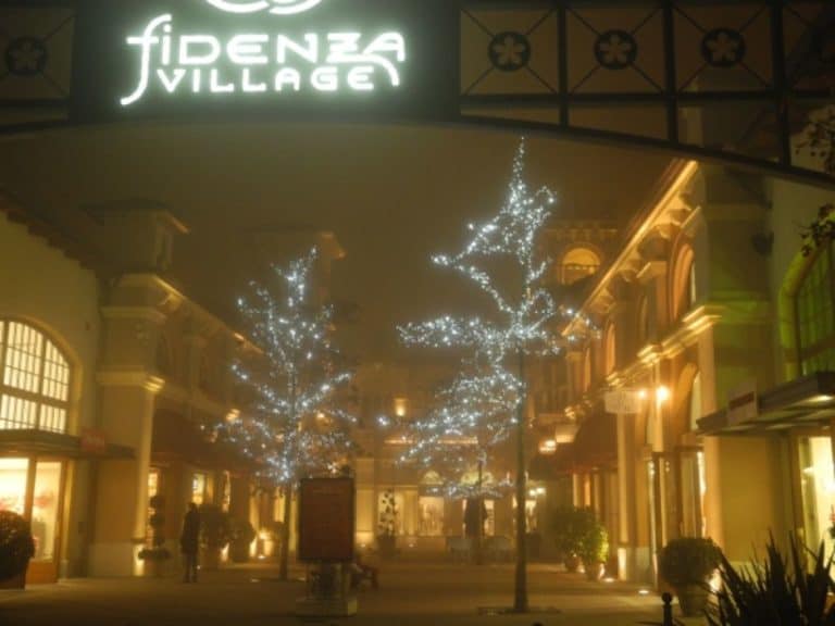 Godersi lo shopping al Fidenza Outlet