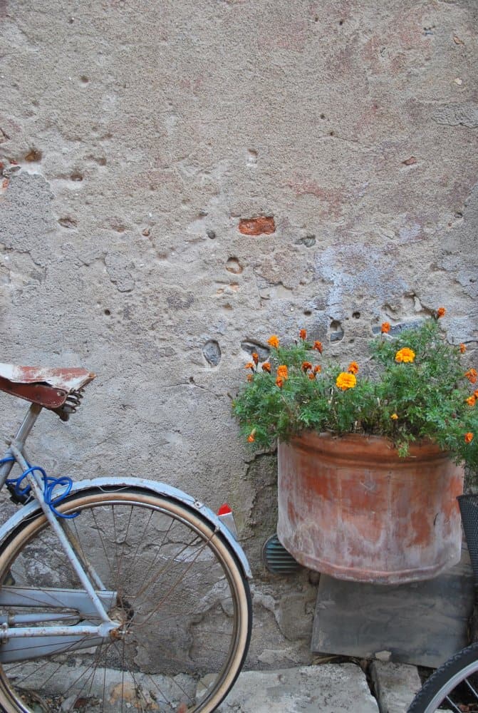 イタリア、フィナル・ボルゴ－自転車 2012年12月 (リグーリア)