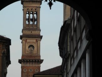 Italia, Langhe – torre dell’orologio, marzo 2012