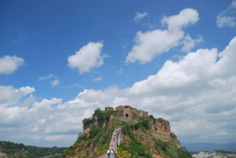 Civita di Bagnoregio, una isla en la tierra