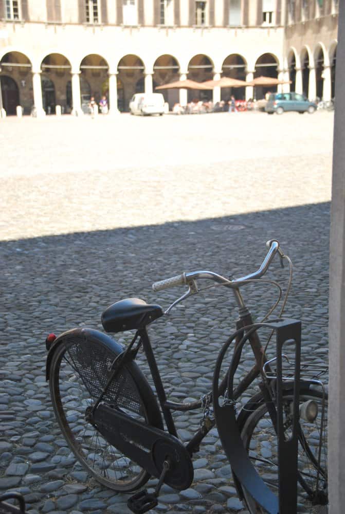 Italy, Modena – bicycle, 2010 (Emilia-Romaña)