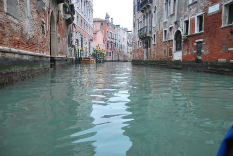 イタリア、ベニス－水面 2012年11月 (ヴェネツィア)
