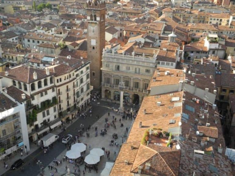 Italia, Verona – piazza 2011 (Verona)