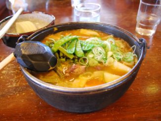 Noodle particolari chiamati Houtou a pranzo ad Hakone in Giappone