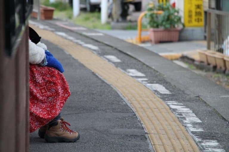 Japan, Kamakura – waiting for the train, Jan.2013