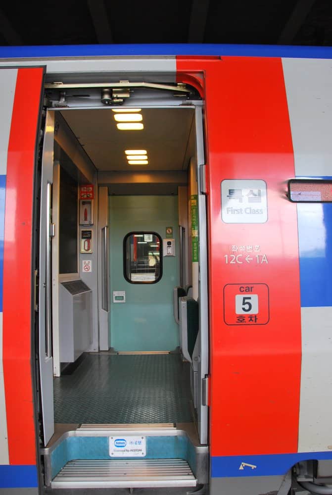 Korea, Busan – train, Apr.2012 (Busan)