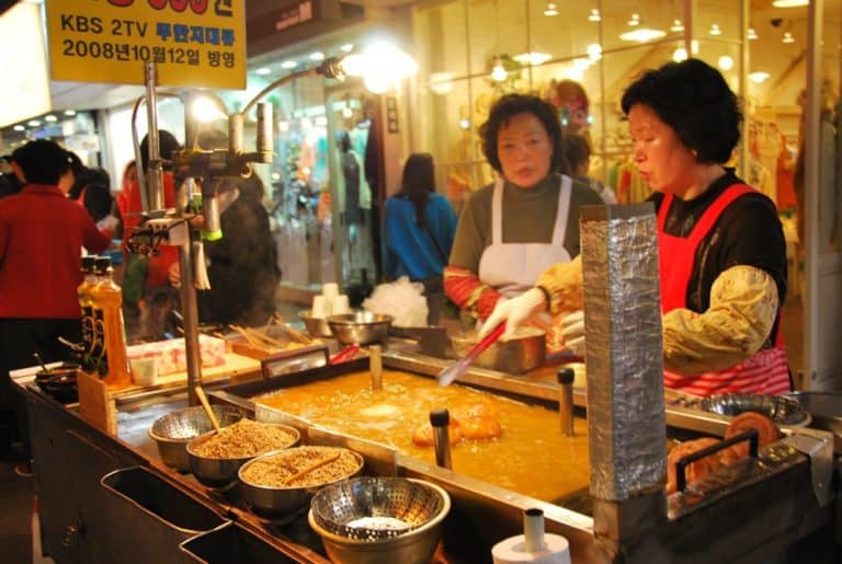 Korea, Busan – cooking, Apr.2012 (Busan)