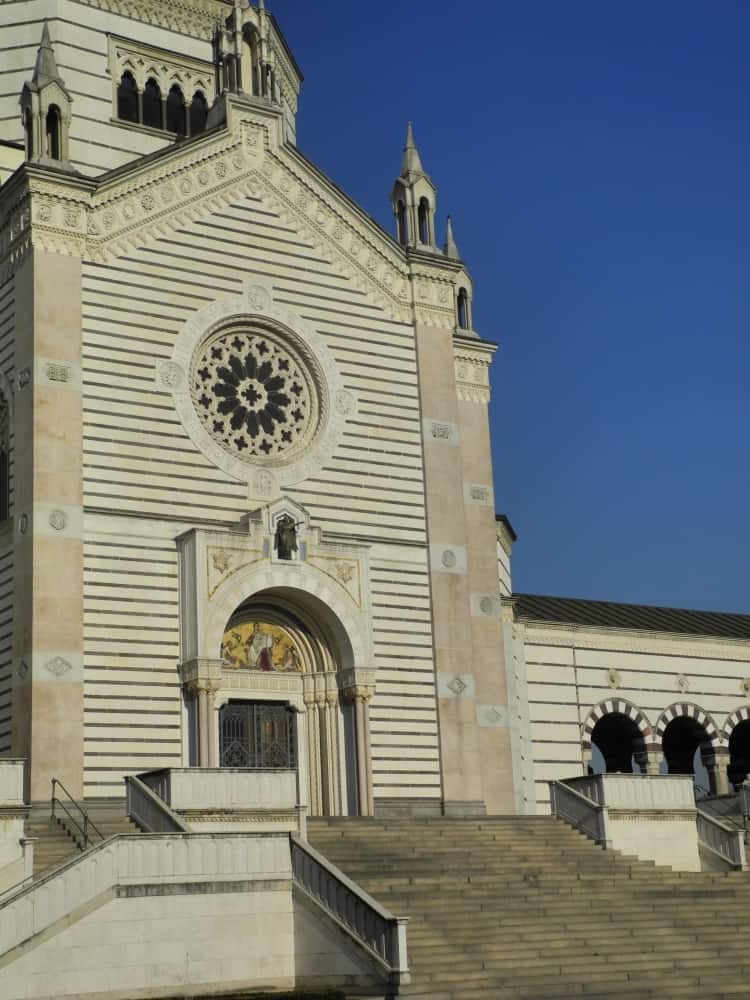 Milan, monumentale – detail of Famedio, Jan.2015 (Milan)