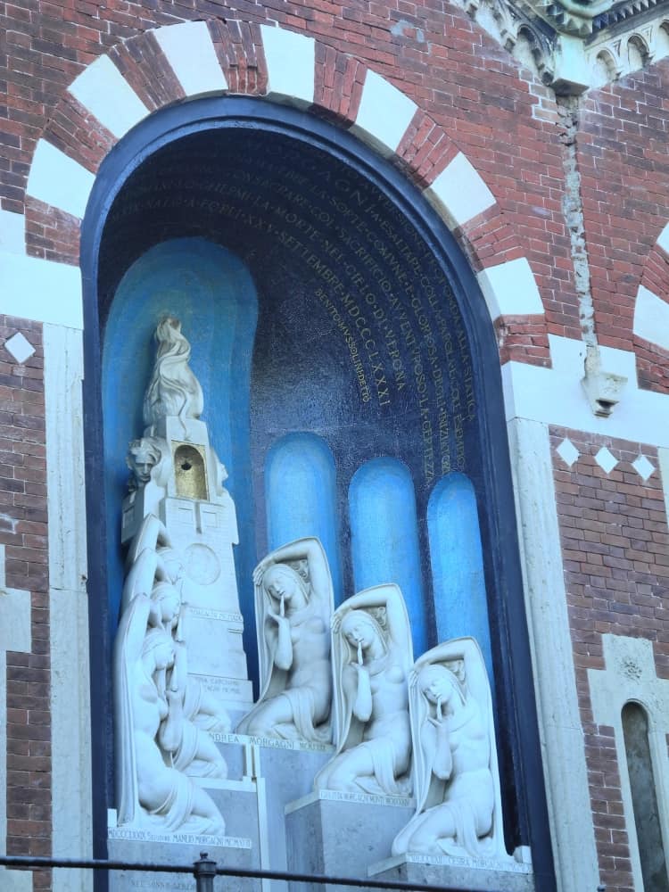 Milan, monumentale – sculpture 4, Jan.2015 (Milan)