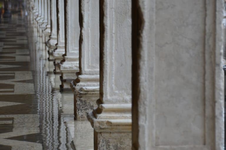 morning – pillars, Oct.2015 (Venecia)
