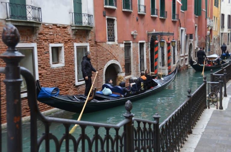 morning – gondolas, Oct.2015 (Venecia)