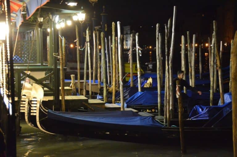 Vietnam, Hoi An night – town symbol, Jan.2015 (Venecia)