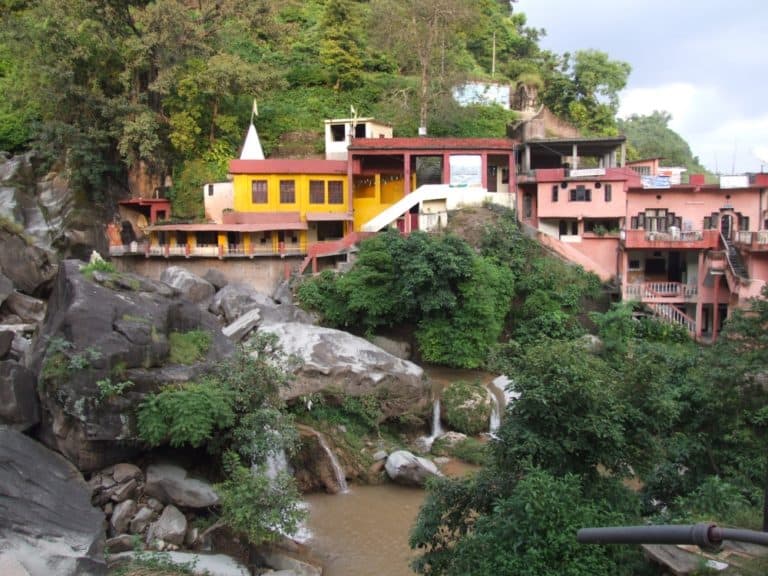 India, towards Dharamsala – restaurant, Sept.2006 (Dharamsala)