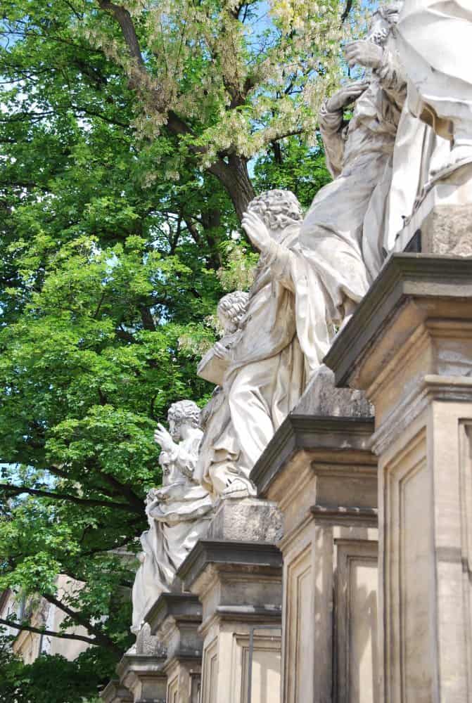 Polonia, Cracovia – numerose statue, maggio 2009 (Cracovia)