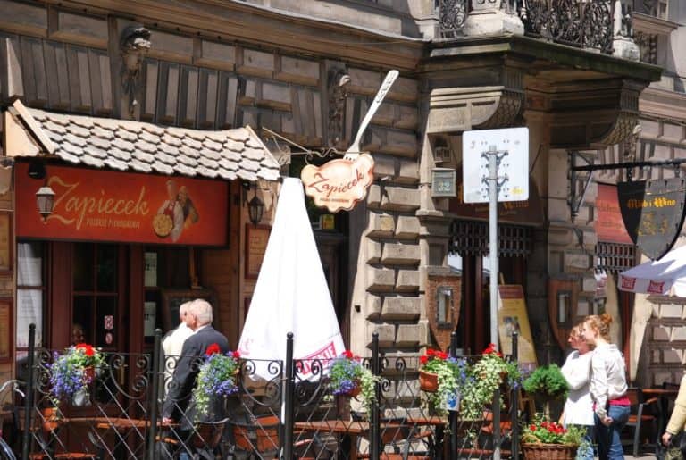 Polonia, Cracovia – facciata di un ristorante, maggio 2009 (Cracovia)