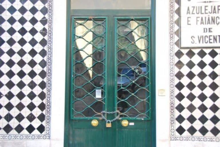 Portugal, Lisbon – checker, 2011 (Lisbon)