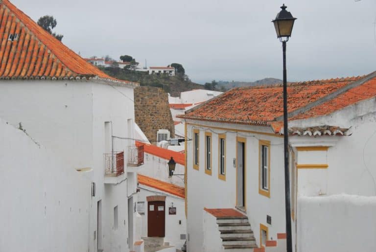 Portogallo, Mertola – tetti arancioni, gennaio 2012 (Alentejo)