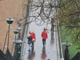 Edimburgo sotto la pioggia