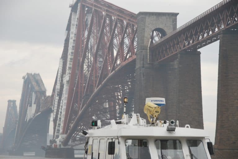 Sempre in costruzione, un ponte in Scozia.