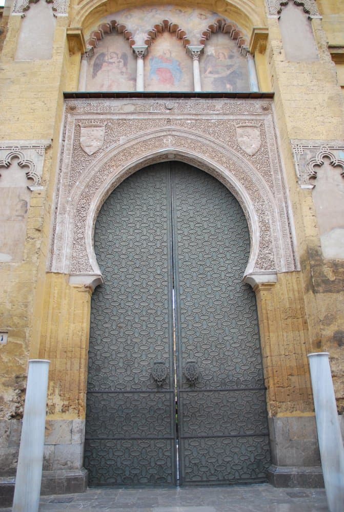 Spain, Cordoba – iron door, Dec. 2010 (Andalucía) (Córdoba)