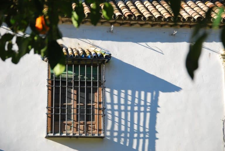 Spain, Cordoba – window, Dec. 2010 (Andalucía) (Córdoba)