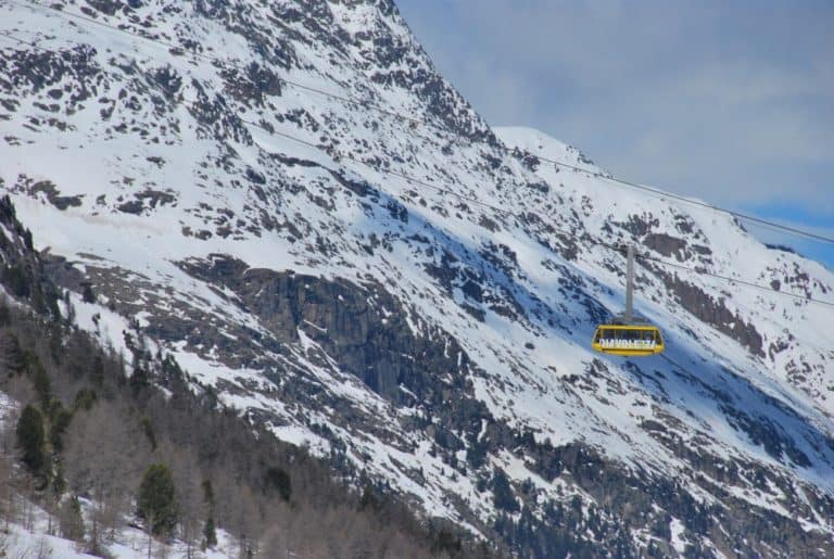 Switzerland, Bernina Express – ropeway, May 2012