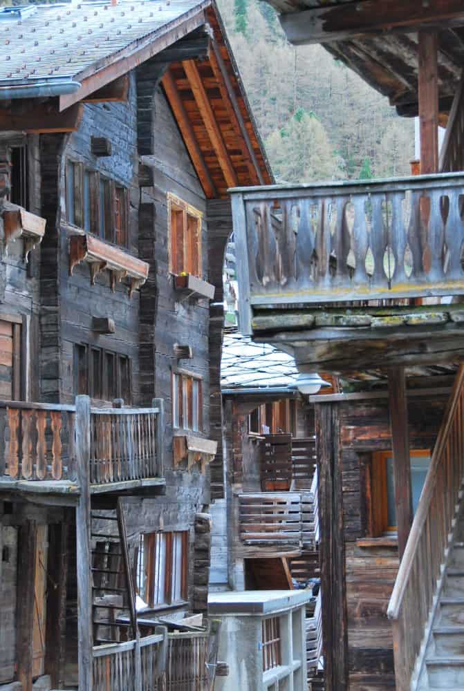 Svizzera, Zermatt – balconi, maggio 2012 (Zermatt)